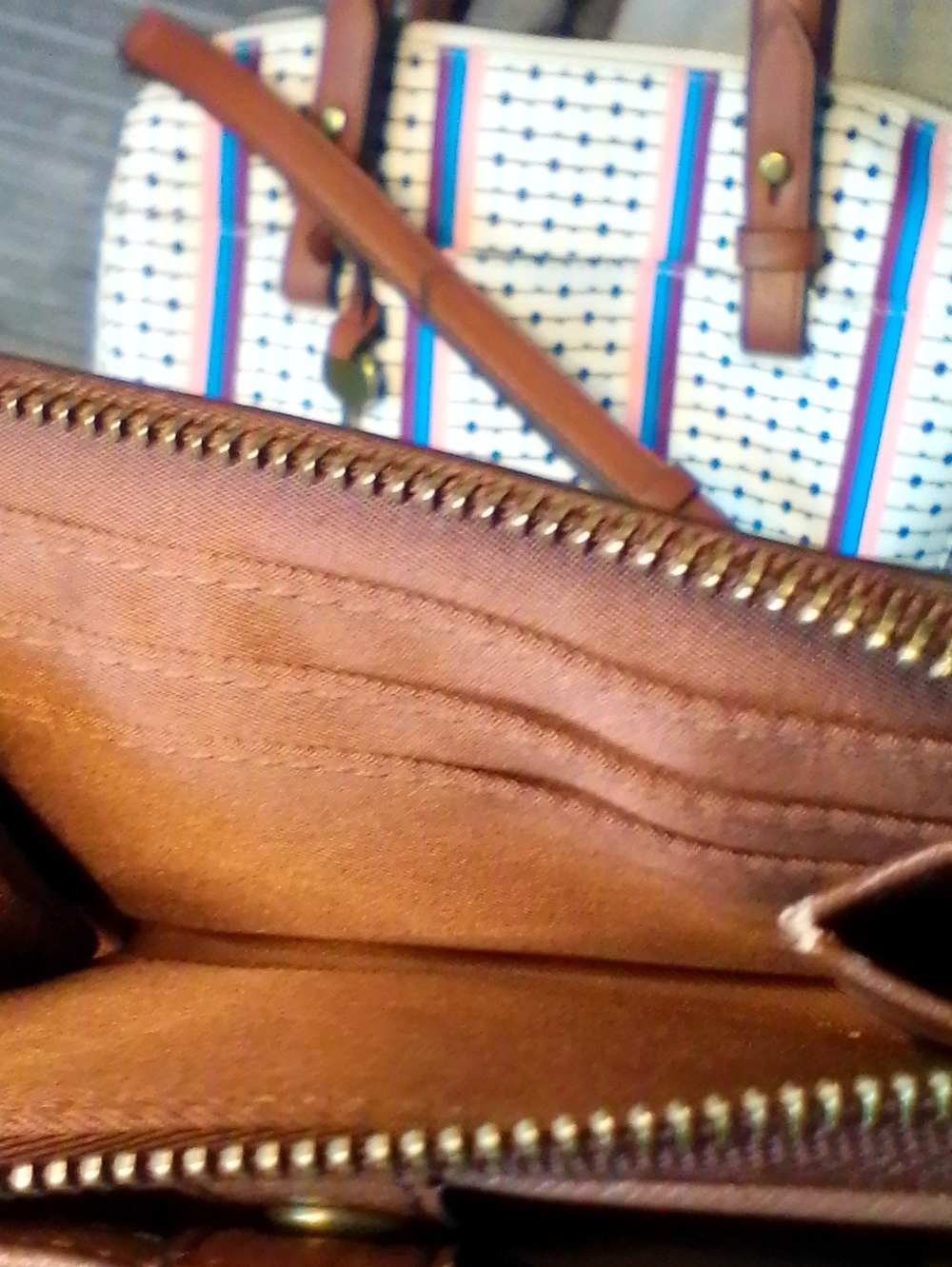 Fossil White Satchel with Brown Handles and Blue & Red Stripes - Picture 14 of 15